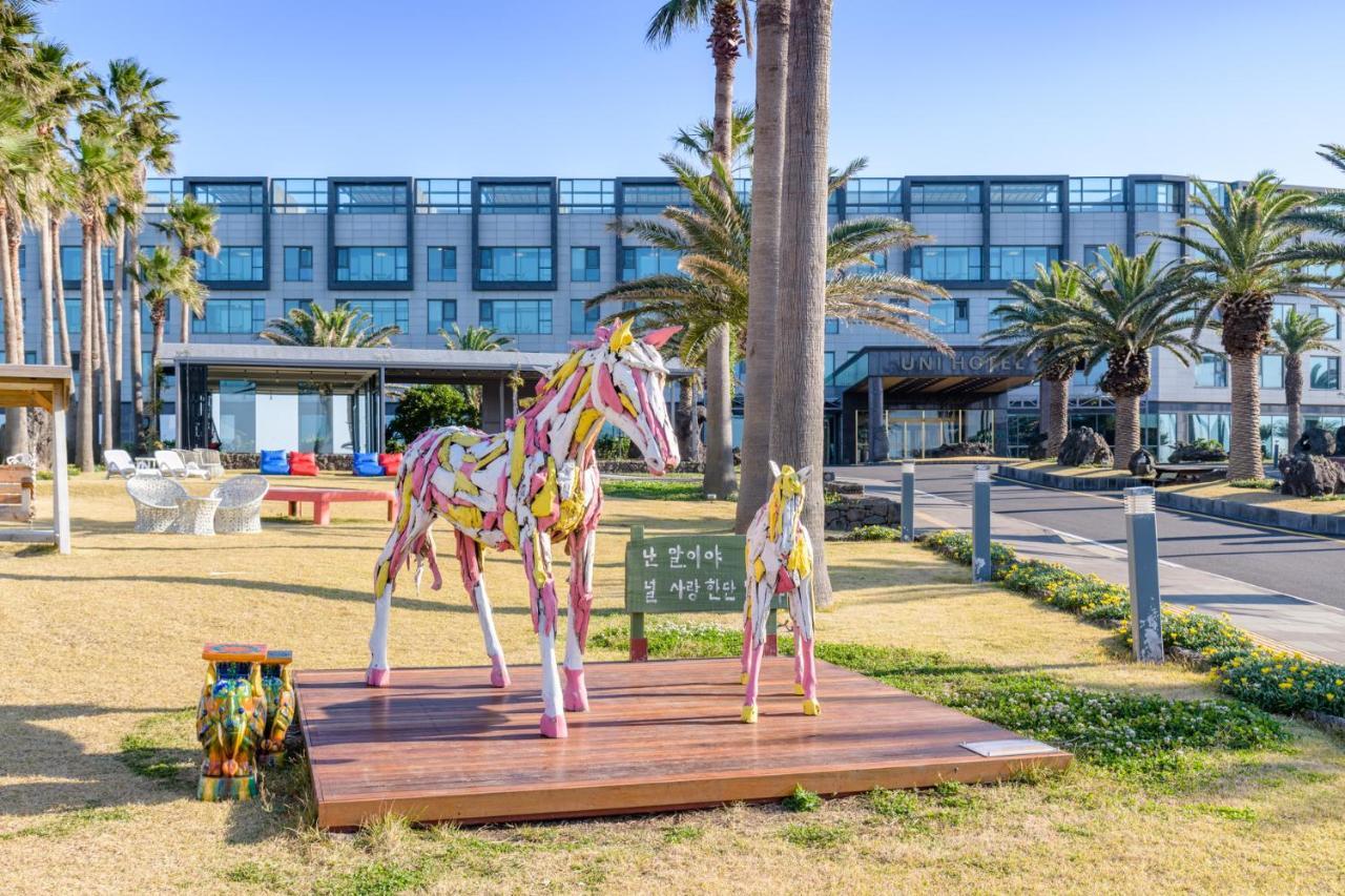 Uni Hotel Jeju Esterno foto