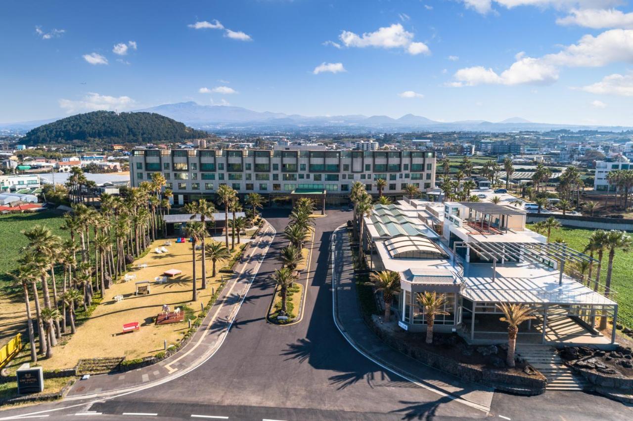Uni Hotel Jeju Esterno foto