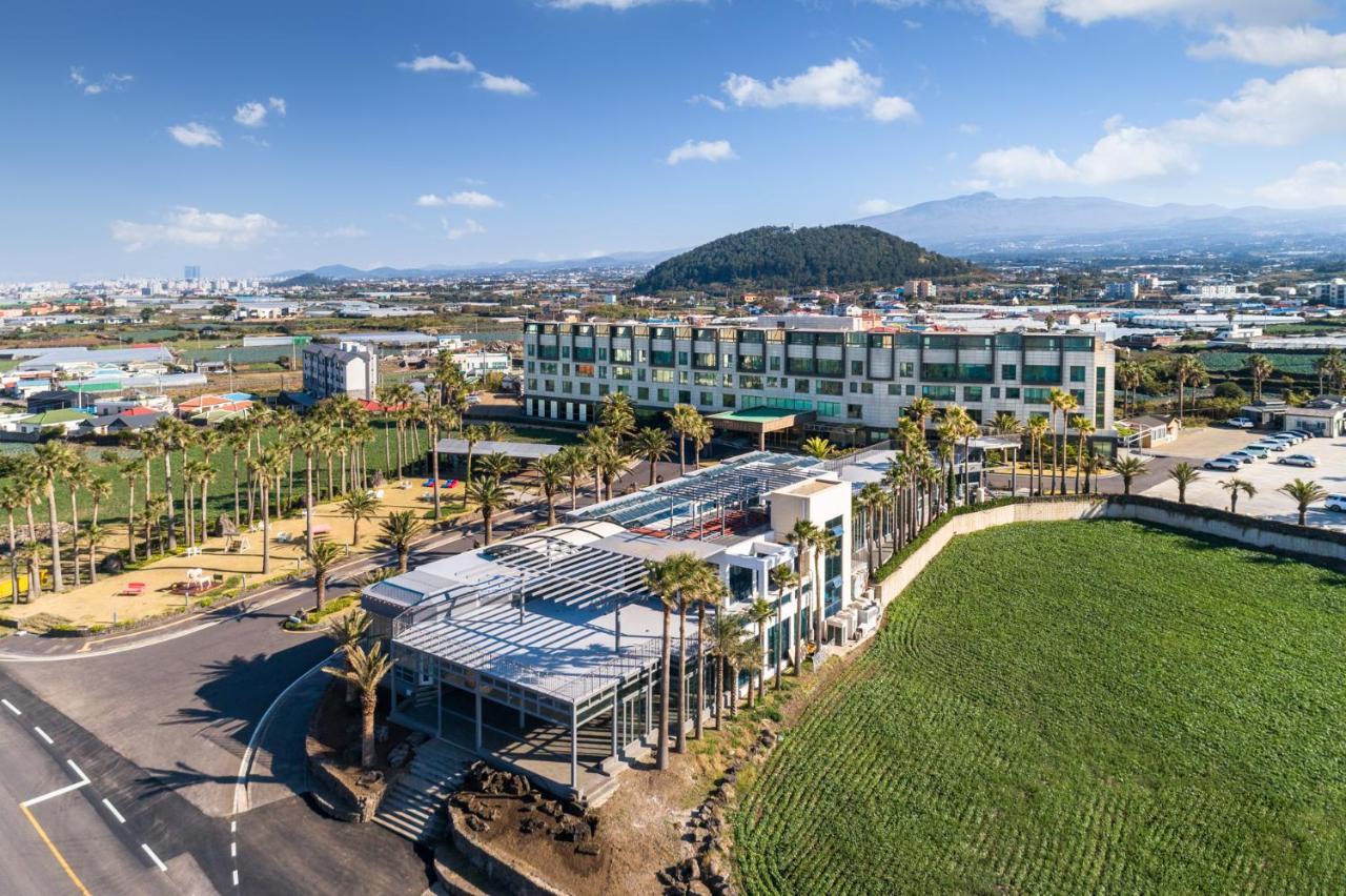 Uni Hotel Jeju Esterno foto