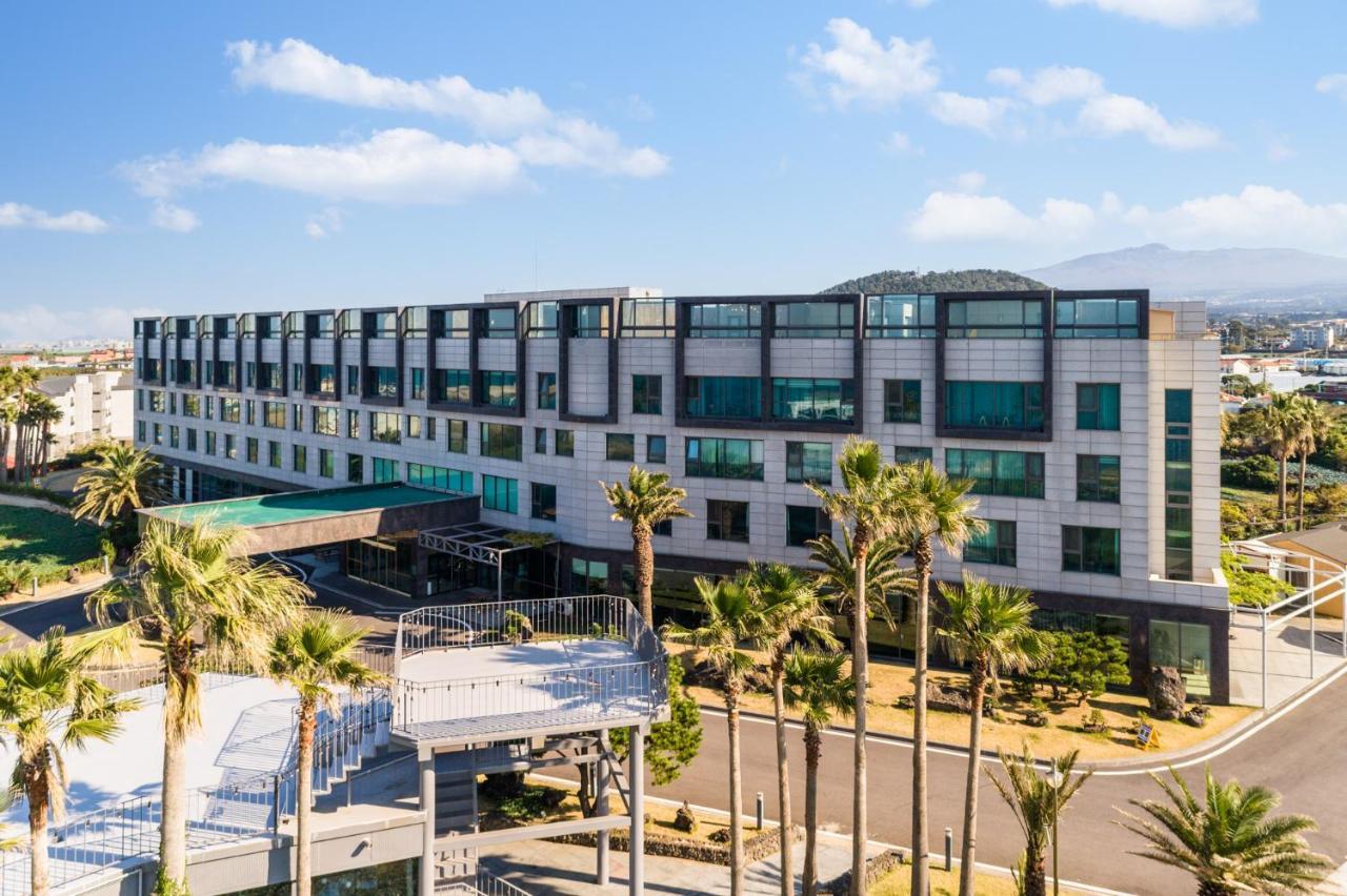 Uni Hotel Jeju Esterno foto
